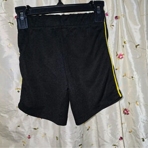Boys shorts sz 2t